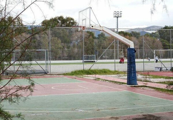 Σάμος: 19χρονος πέθανε από καρδιακό επεισόδιο ενώ έπαιζε μπάσκετ - Έρανος των κατοίκων για απινιδωτές