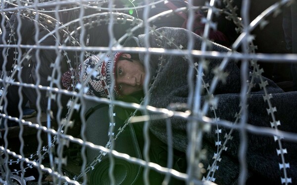 Η Σλοβενία κατασκευάζει νέο τμήμα φράχτη για την αναχαίτιση μεταναστών