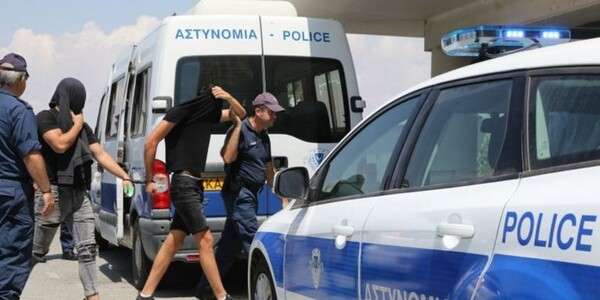 Κύπρος: Ελεύθεροι οι 5 από τους 12 κατηγορούμενους για τον βιασμό τουρίστριας