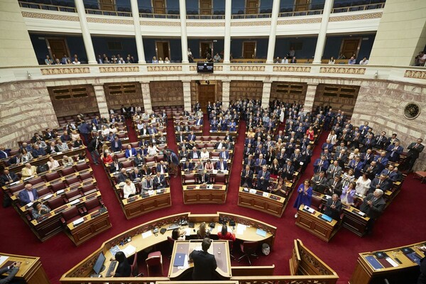 Ξεκινά άμεσα το νομοθετικό έργο η Βουλή - Το πρώτο νομοσχέδιο που θα κατατεθεί