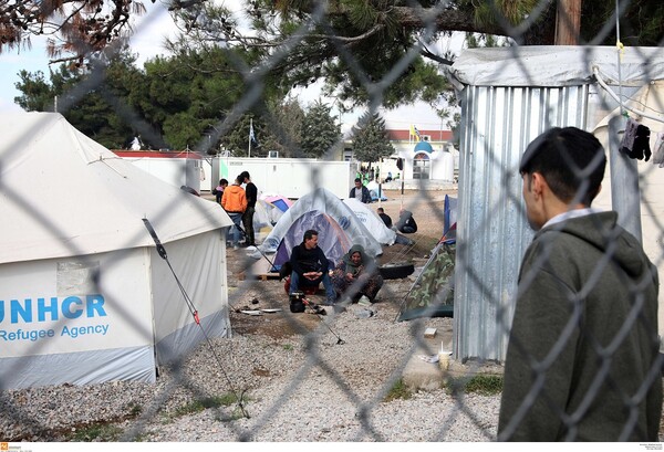 Κορωνοϊός: Παράταση στα μέτρα περιορισμού κυκλοφορίας σε δομές φιλοξενίας