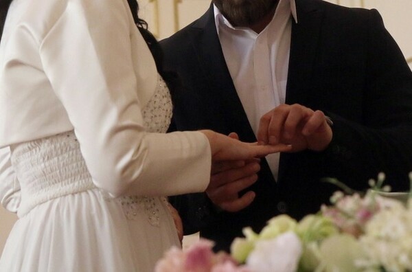 Γάμος στην Αλεξανδρούπολη: 13 νέα κρούσματα κορωνοϊού μεταξύ καλεσμένων - 22 συνολικά