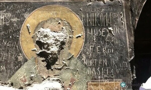 Βανδαλισμοί στην Παναγία Σουμελά - Άγνωστοι χάραξαν τοιχογραφίες