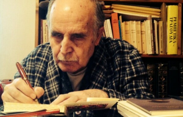 Η ανάρτηση της Σακελλαροπούλου για τον Ντίνο Χριστιανόπουλο: Οδυνηρά εξομολογητικός, αξιοζήλευτα λιτός, τον διαβάσαμε γοητευμένοι
