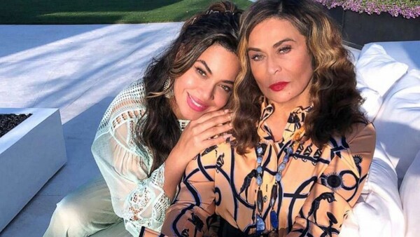 Tina Knowles: Η μητέρα της Beyonce κάνει διακοπές στη Μύκονο και δημοσιεύσει συνέχεια φωτογραφίες στο Instagram