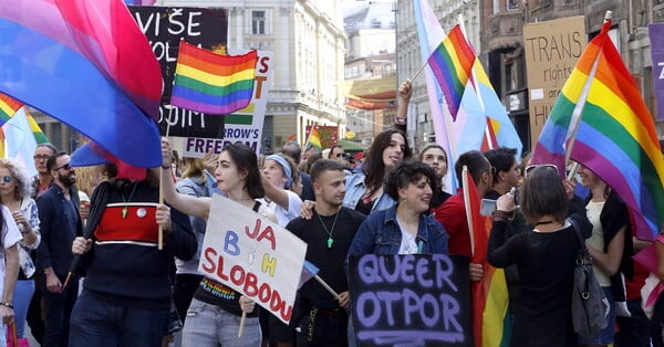 To πρώτο Pride της Βοσνίας έγινε με έναν μικρό στρατό στους δρόμους του Σαράγεβο