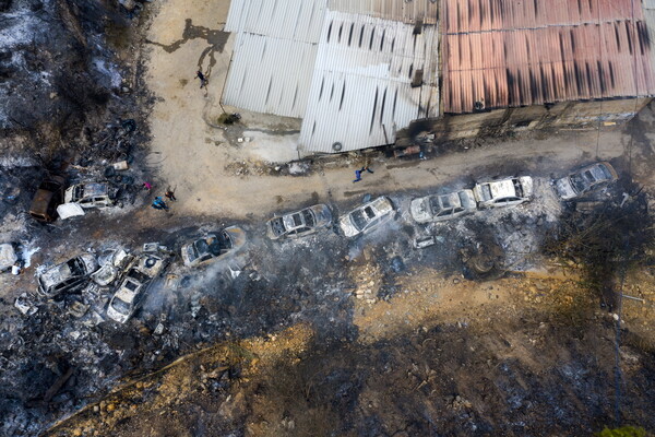 Μαίνονται οι καταστροφικές πυρκαγιές σε Λίβανο και Συρία - Η Ελλάδα έστειλε δύο καναντέρ