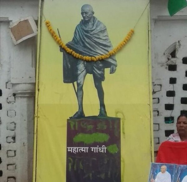 Ινδία: Άγνωστοι έκλεψαν την τέφρα του Γκάντι ανήμερα των 150 χρόνων από τη γέννησή του