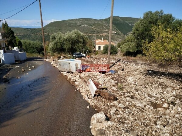 Κεφαλονιά: Σπίτια, ζώα και αυτοκίνητα κάτω από τόνους λάσπης