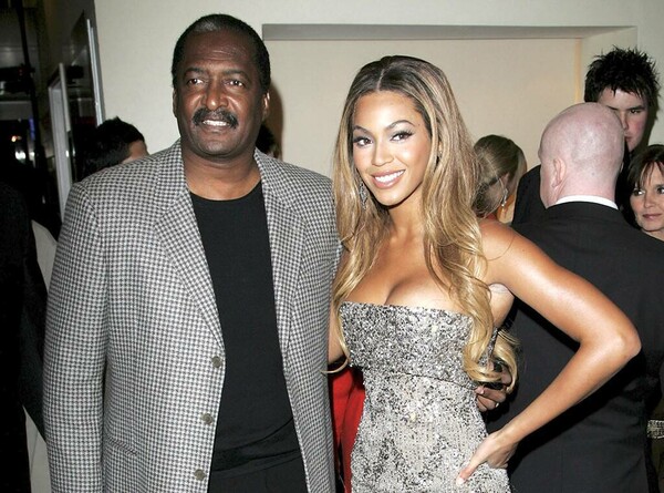 Ο πατέρας της Beyonce αποκάλυψε την μάχη του με τον καρκίνο του μαστού