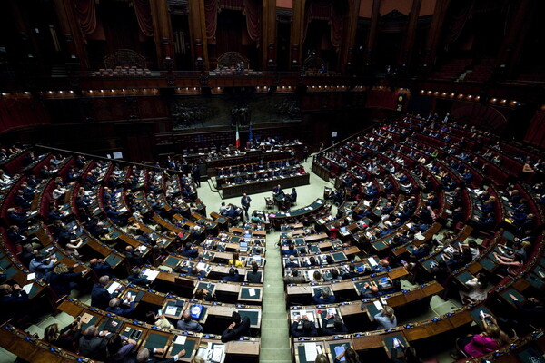 Ιταλία: Η νέα κυβέρνηση Κόντε έλαβε ψήφο εμπιστοσύνης