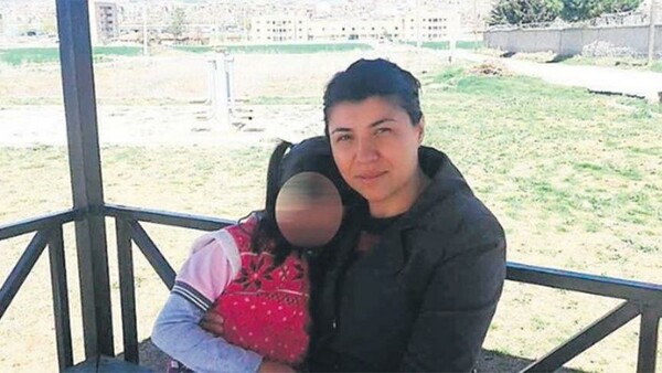 Η γυναικοκτονία που συγκλόνισε την Τουρκία: Σκότωσε την πρώην του δημοσίως, μπροστά στην κόρη τους