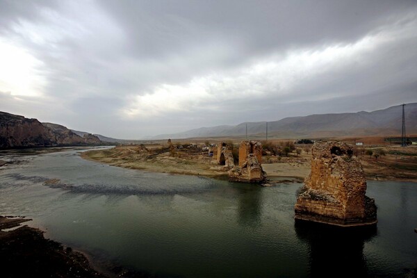 Η Τουρκία ετοιμάζεται να βυθίσει μία ιστορική πόλη 12.000 ετών για να φτιάξει φράγμα