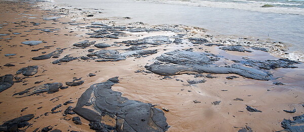 Βραζιλία: Άλυτο μυστήριο με τις πετρελαιοκηλίδες στις βορειοανατολικές ακτές