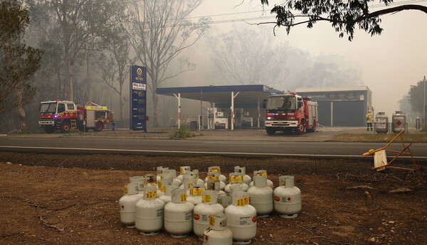 Καίγεται η Αυστραλία: Νεκροί, τραυματίες, αγνοούμενοι και δεκάδες σπίτια κατεστραμμένα