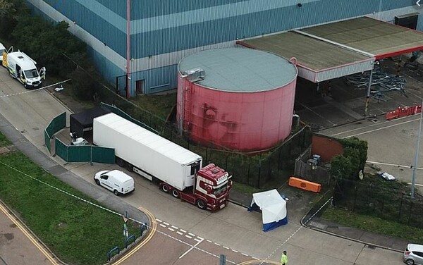 Η διαδρομή του θανάτου - Το φορτηγό με τα 39 πτώματα που σόκαρε όλη τη Βρετανία