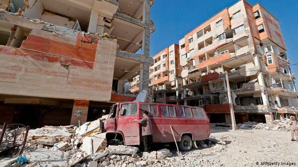 Φονικός σεισμός στο Ιράν - 5 νεκροί και 120 τραυματίες