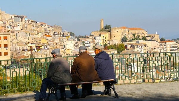 Δωρεάν σπίτια σε ειδυλλιακή ιστορική πόλη της Σικελίας που ίδρυσαν Έλληνες του Βυζαντίου