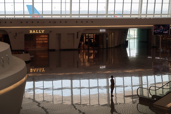 Κίνα: Ξεκίνησαν οι διεθνείς πτήσεις στο γιγαντιαίο αεροδρόμιο του Πεκίνου