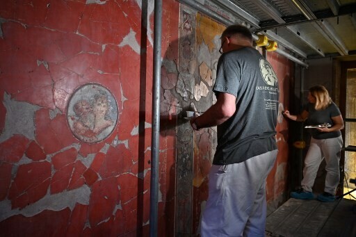 Στολίδι θαμμένο στην τέφρα του Βεζούβιου - Μοναδικής ομορφιάς βίλα με περίτεχνες τοιχογραφίες άνοιξε ξανά για το κοινό