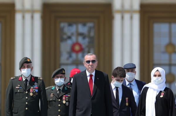 Bloomberg: Αυτή είναι η «έκπληξη» που υποσχέθηκε ο Ερντογάν - Ανακάλυψαν ενεργειακό κοίτασμα στη Μαύρη Θάλασσα