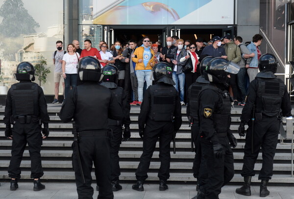 Λευκορωσία: Χιλιάδες άνθρωποι στους δρόμους, 250 συλλήψεις - Μεγάλη αντικυβερνητική διαδήλωση