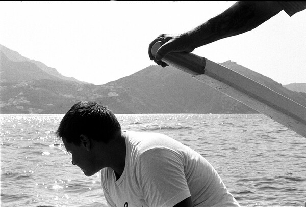 Ο Pierre Berthuel φωτογραφίζει τους θρυλικούς σφουγγαράδες της Καλύμνου