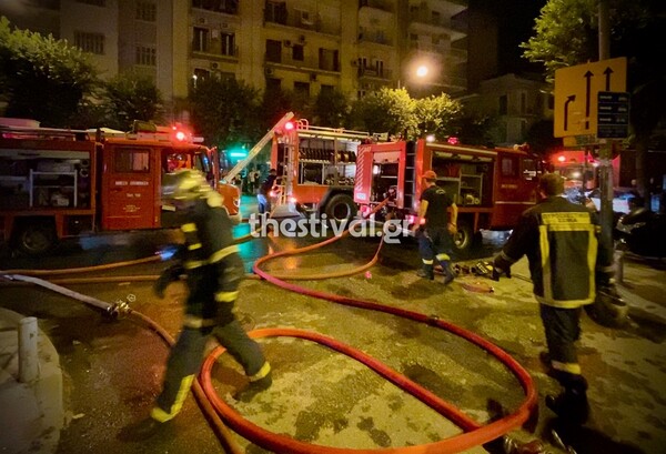 Θεσσαλονίκη: Μεγάλη πυρκαγιά σε διαμέρισμα - 12 άτομα στο νοσοκομείο