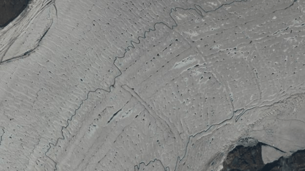 Αποκολλήθηκε μεγάλο τμήμα πάγου από την παγοκρηπίδα της Γροιλανδίας
