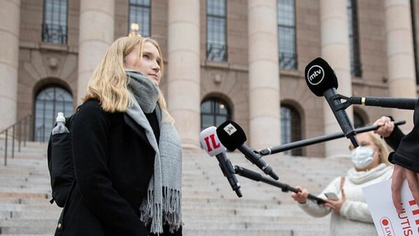 Μια 16χρονη έγινε πρωθυπουργός της Φινλανδίας για μία ημέρα