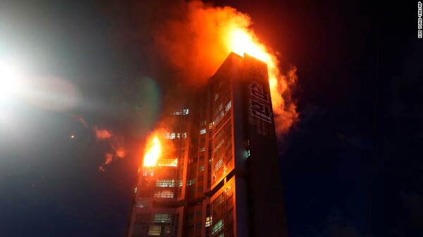 Νότια Κορέα: Δεκάδες στα νοσοκομεία από φωτιά σε κτήριο με 33 ορόφους