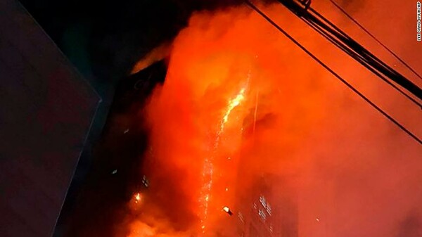 Νότια Κορέα: Δεκάδες στα νοσοκομεία από φωτιά σε κτήριο με 33 ορόφους