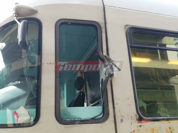 Πάτρα: Νταλίκα έπεσε πάνω σε τρένο του Προαστιακού