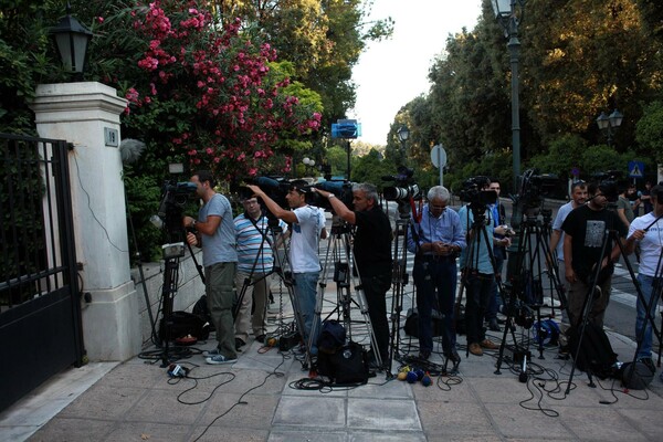 Πόλεμος για τον προεκλογικό τηλεοπτικό χρόνο των κομμάτων
