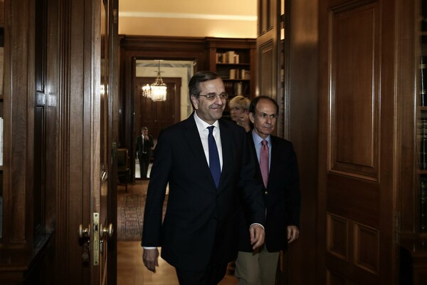 Ο Σαμαράς καλεί τον Τσίπρα να ακυρώσει το δημοψήφισμα και το λαό να παραμείνει ψύχραιμος