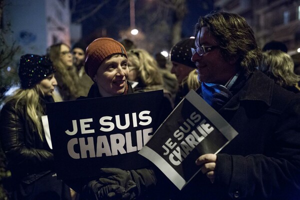 Η Θεσσαλονίκη και ο Μπουτάρης φωνάζουν «Je suis Charlie»