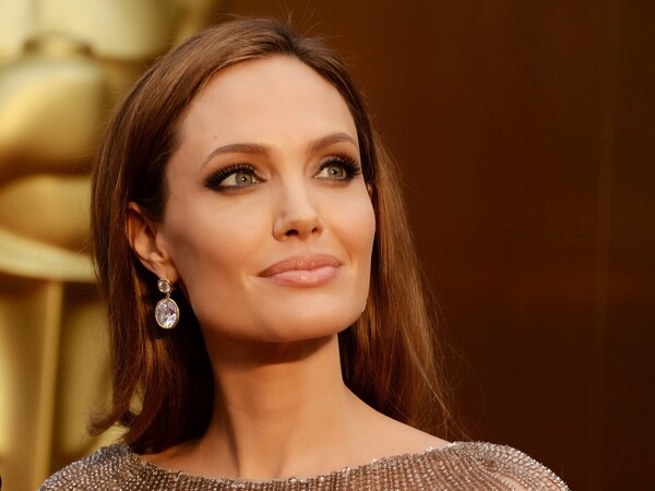 Η Angelina Jolie κάνει μήνυση στην εφημερίδα Daily Mail