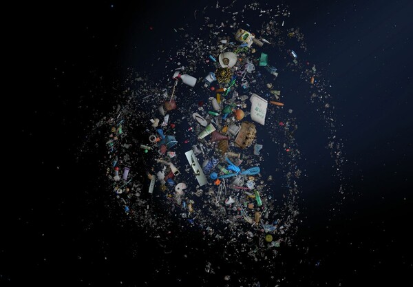Δίνες σκουπιδιών στους ωκεανούς η «κληρονομιά» του τσουνάμι της Ιαπωνίας