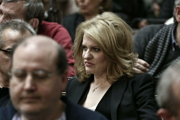Τζάκρη: Ο Βαρουφάκης είναι χαβαλετζής που τώρα απολαμβάνει την πισίνα του