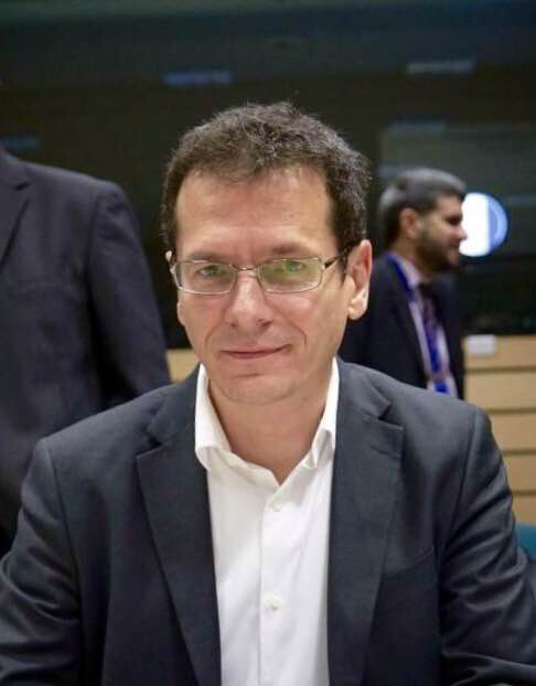 Την παραίτησή του υπέβαλε και ο Μάνος Μανουσάκης