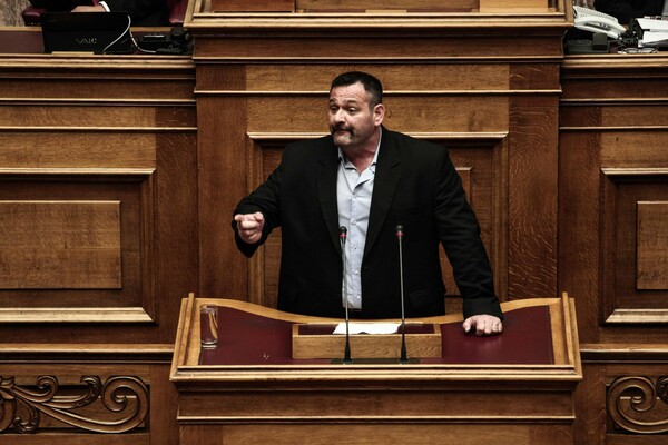 Με καταδικαστική ανακοίνωση απάντησε η Βουλή στις απειλές Λαγού κατά Κανέλλη