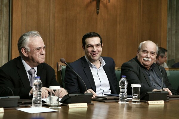 Τσίπρας: Εξεταστική για τα Μνημόνια, σκληρή δουλειά και λιγότερα συνθήματα