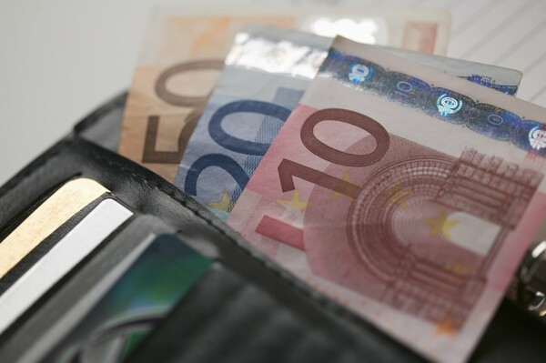 Διευρύνονται τα κριτήρια του κοινωνικού μερίσματος