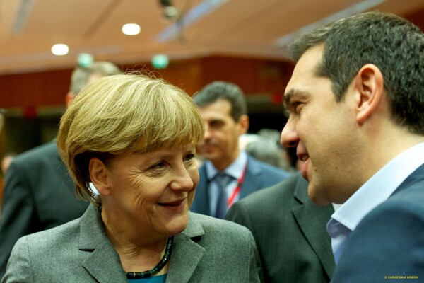 Εl Mundo: Πολιτική λύση για την Ελλάδα με εντολή Μέρκελ