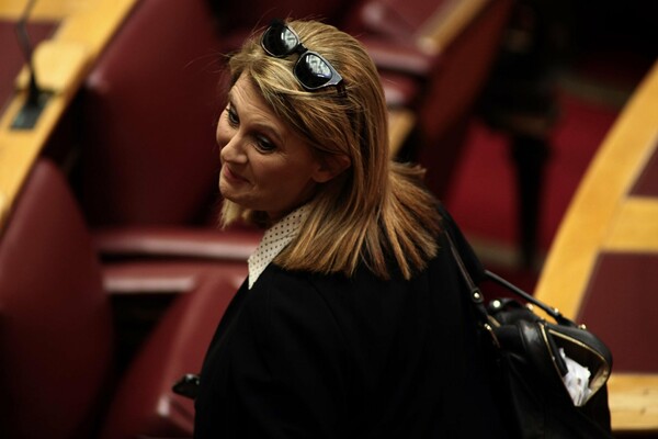 Βούλτεψη: Σας συνιστώ να αγοράσετε χαρτί υγείας