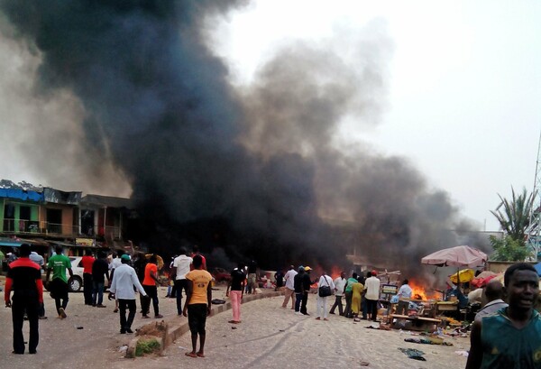 10χρονο κορίτσι ζωσμένο με εκρηκτικά σκότωσε 19 ανθρώπους στην Νιγηρία