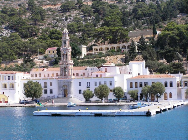 Σύλληψη δουλεμπόρων στη Σύμη