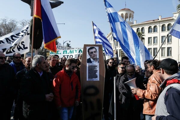 Αντιδράσεις για τη συνάντηση με τον πρωθυπουργό που έκλεισε η «Πρωτοβουλία Αγροτών».