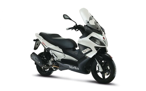 Aprilia SR MAX 300