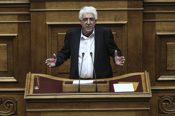 Μολότοφ στο γραφείο του υπουργού Δικαιοσύνης στη Θεσσαλονίκη